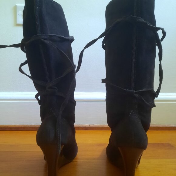 Nine West PIAZZR suede wedge boots with ties - size 8 - Picture 5 of 7